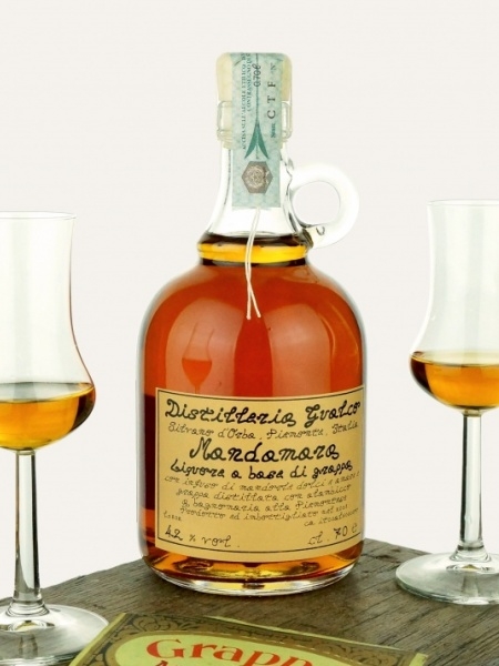 mandamara grappa alle mandorle mandamara grappa alle mandorle